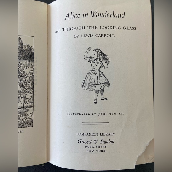 🐇 👑 ♟️ Vintage Edition ☕️ Alice in Wonderland 🫖 in Great Condition - Picture 8 of 12